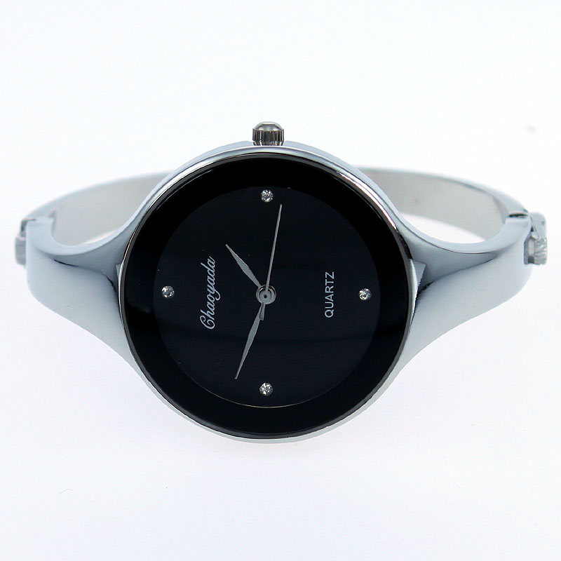 Luxury Watch For Sale - Montre manchette en acier inoxydable doré