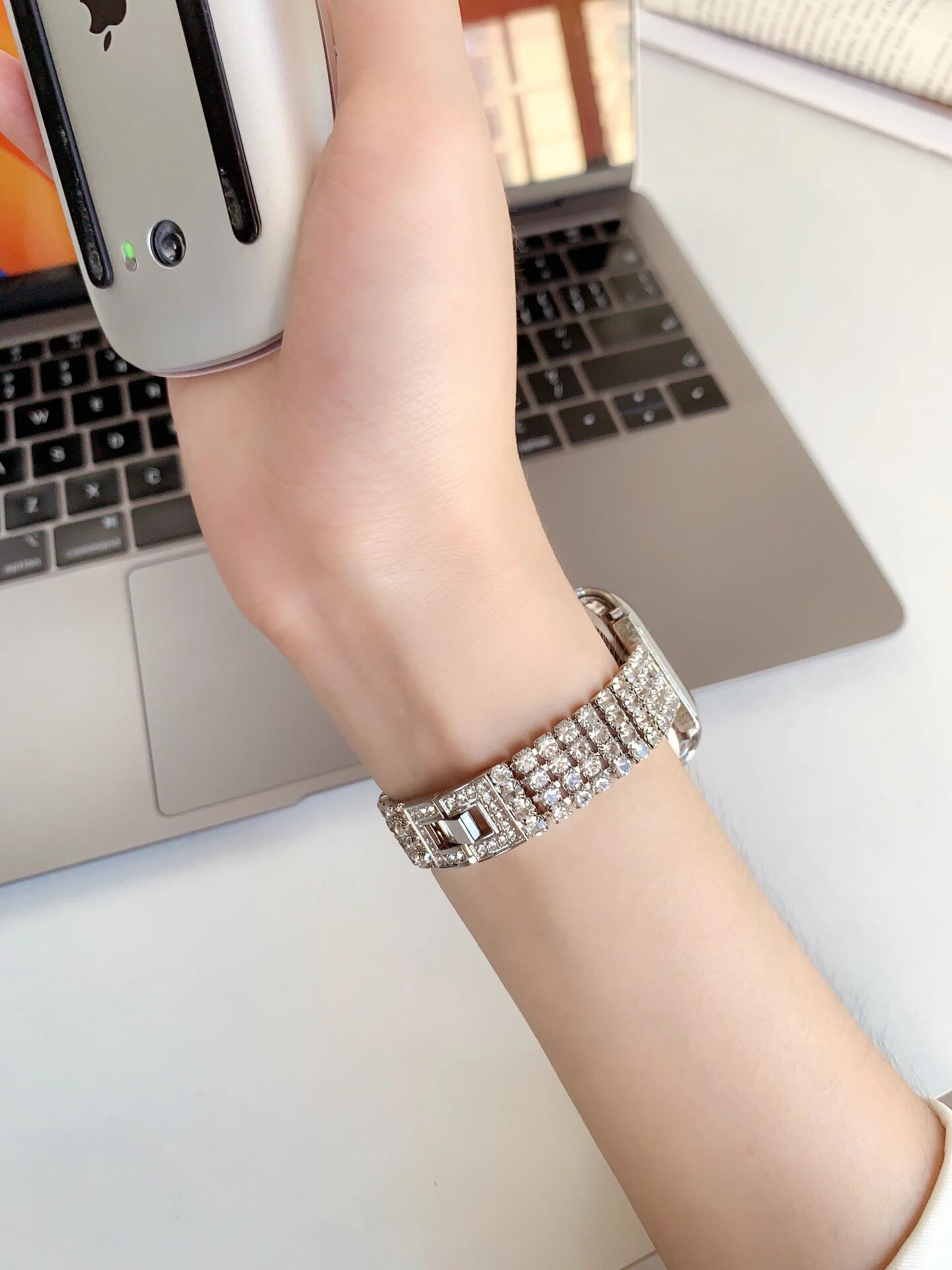 Joli bracelet de luxe scintill - Luxury Watch Nice avis et prix