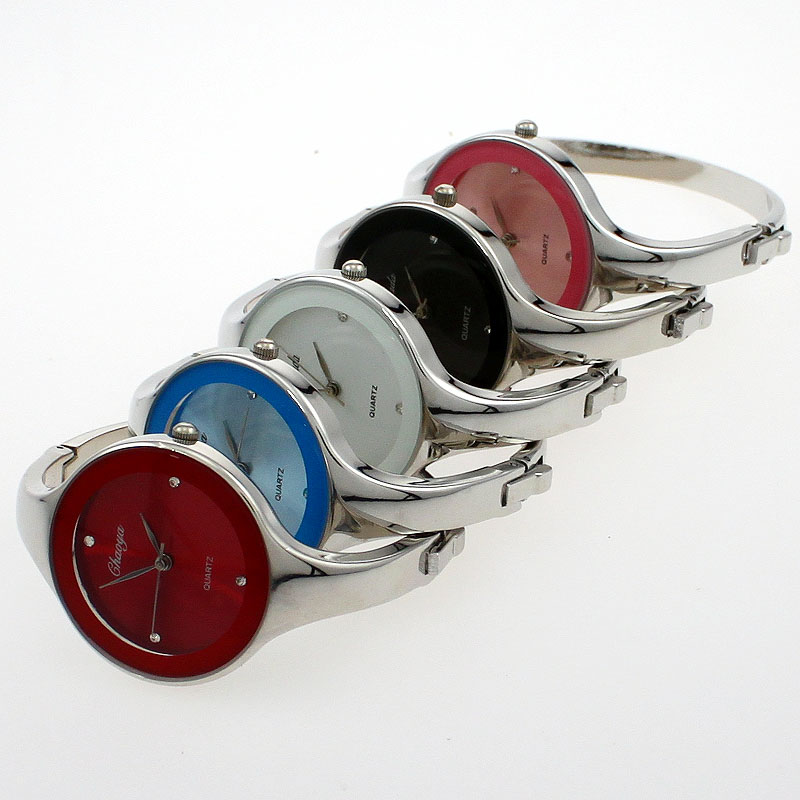 Montre manchette en acier inox - Luxury Watch For Sale avis et prix