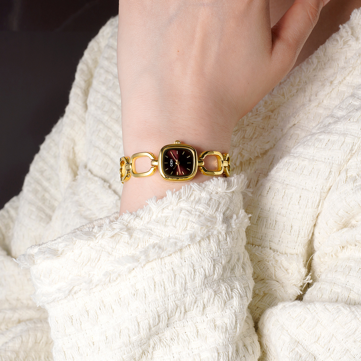 Montres pour femmes de la marq - Luxury Watch List avis et prix
